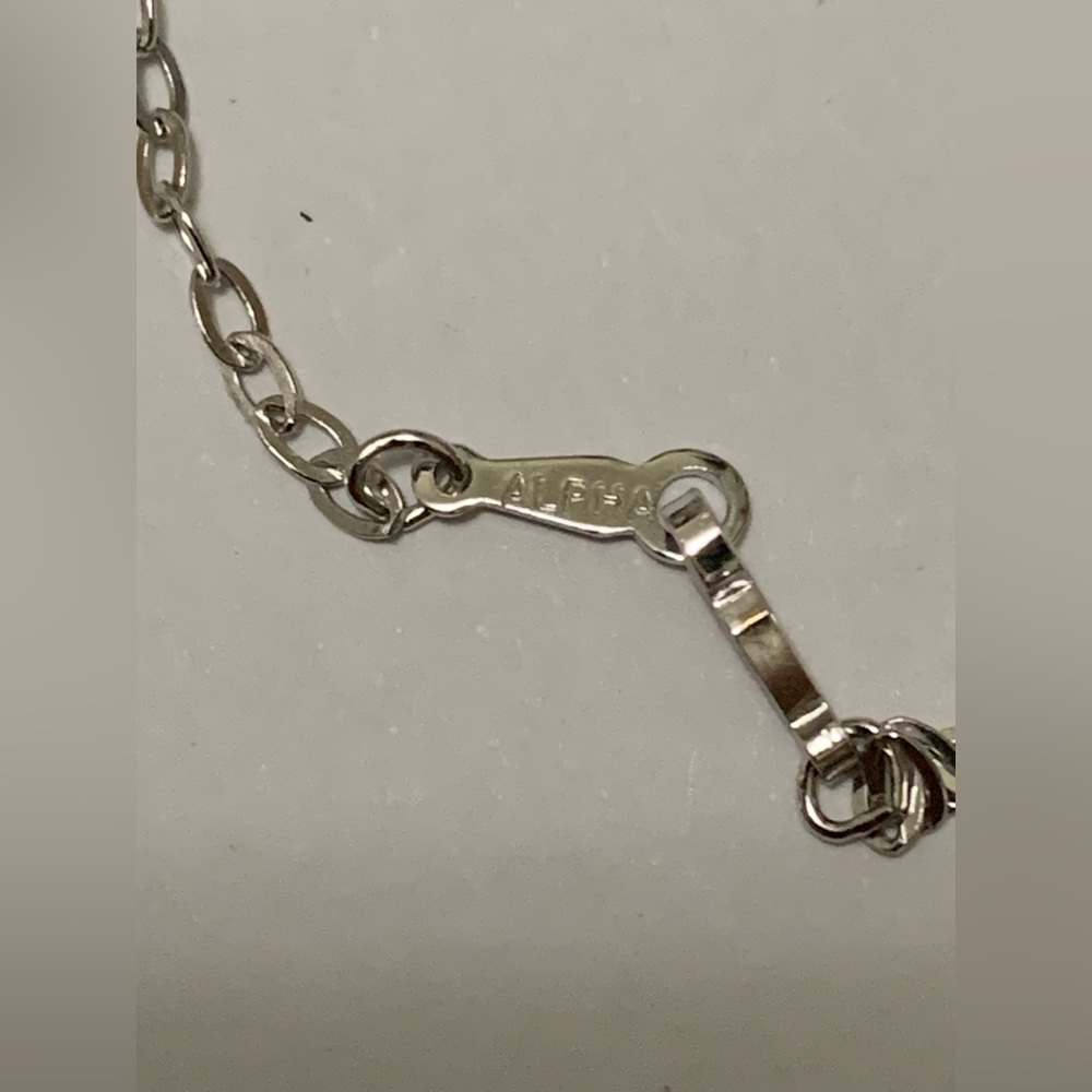 Leo zodiac pendant with 18” chain (Sterling silver) NEW Vintage - Picture 8 of 8